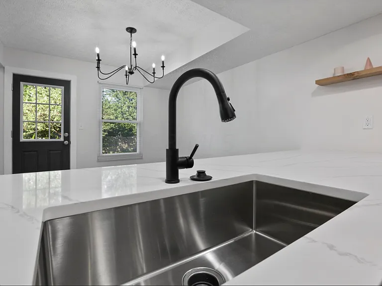 56 Green Bower Ln — Photo 9