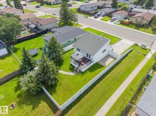 3607 42nd St, Leduc, AB T9E6A5