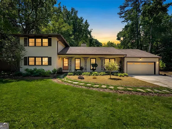747 Starlight Ct, Atlanta, GA 30342
