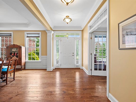 2nd image of 2790 Blackstone Dr