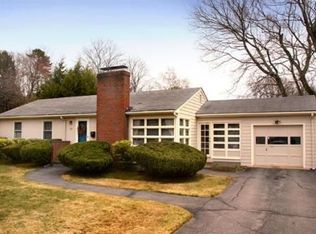 745 Main St, Lynnfield, MA 01940