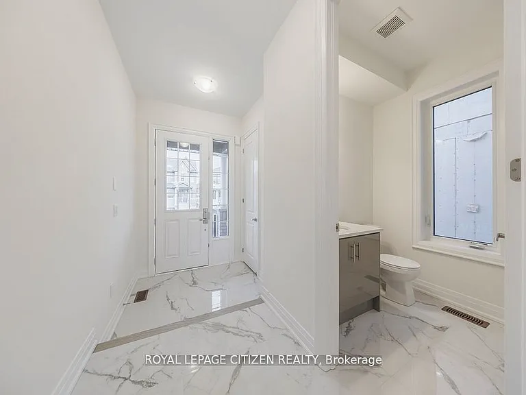 26 Wesley Brooks St — Photo 5