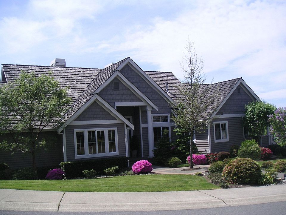 1st image of 1619 204th Ave NE