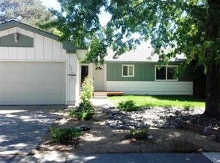 1390 Rayburn Dr, Reno, NV 89503