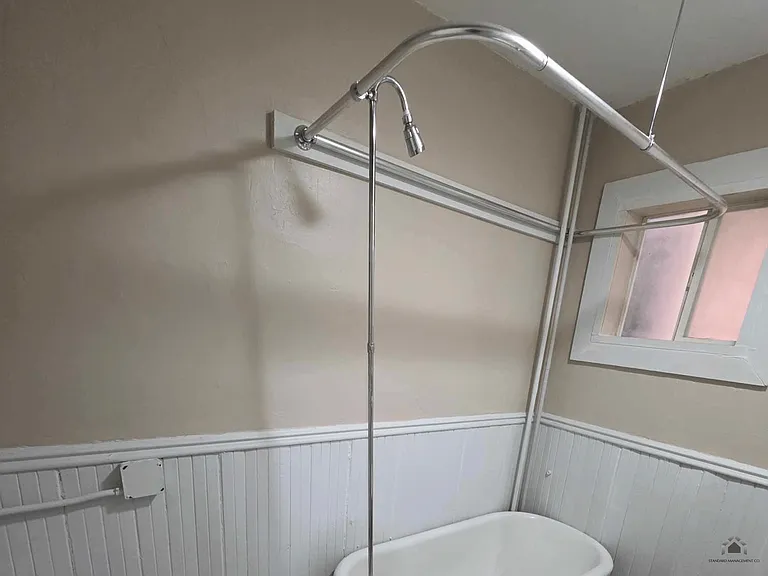 201 Waldo St #5 — Photo 9