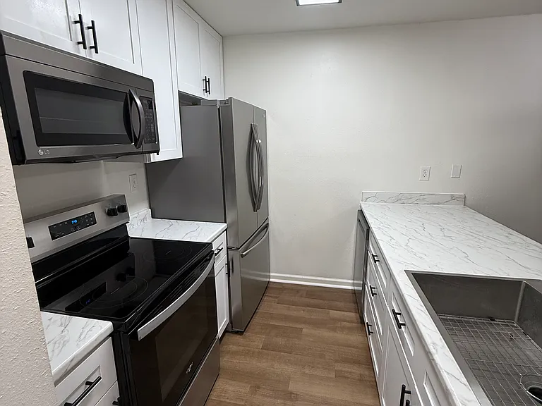 2336 Merrigan Pl — Photo 6