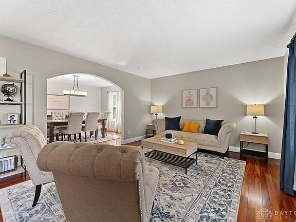 5th image of 6076 Driftwood Ct