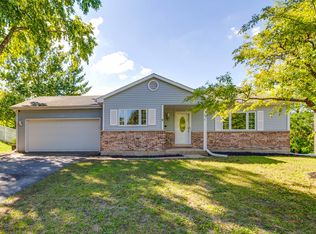 440 W Parkview Ter, Algonquin, IL