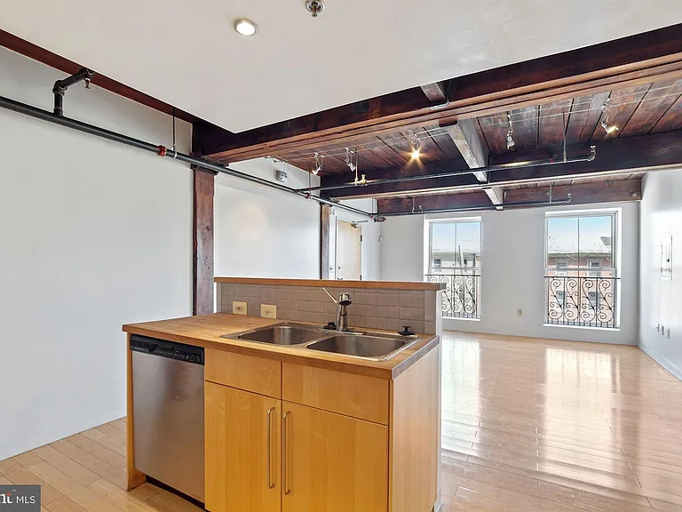 1210 N Palethorp St #203 — Photo 10
