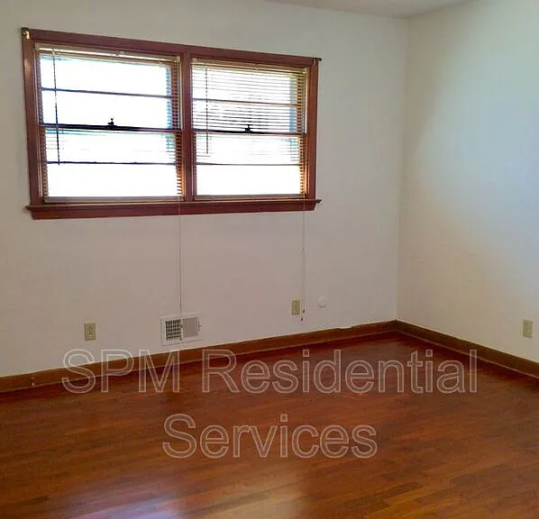 4209 McClelland Dr — Photo 9