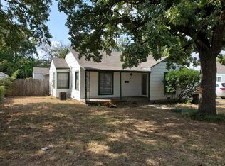 2301 Owens St, Haltom City, TX 76117