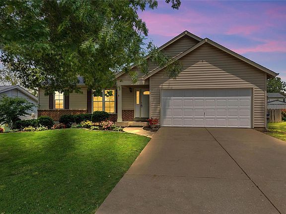 2nd image of 609 Big Horn Dr