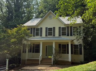 305 E Monacan Dr, Charlottesville, VA 22901