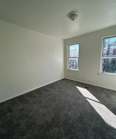599 N Edgewood St — Photo 15