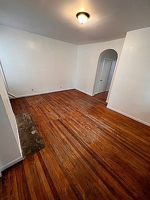 4th image of 829 Jennings St #1