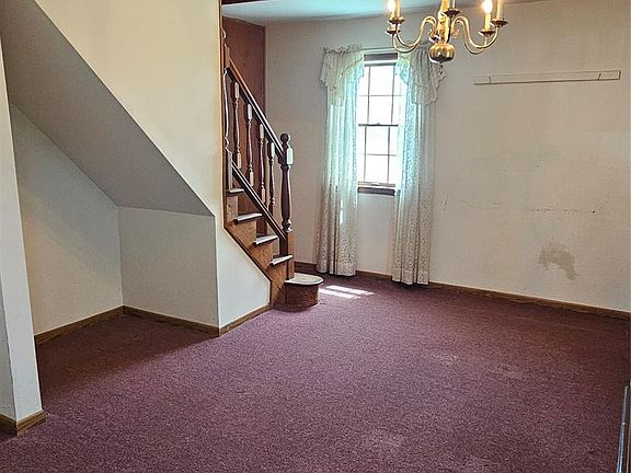 4th image of 136 Primrose Avenue