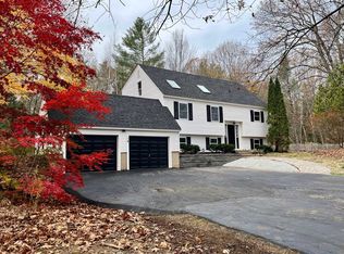 14 Earle Dr, Lee, NH 03861