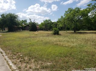 553 W Broadview Dr, San Antonio, TX 78228