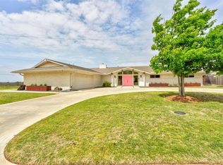 10013 Lakeshore Dr, Oklahoma City, OK 73120