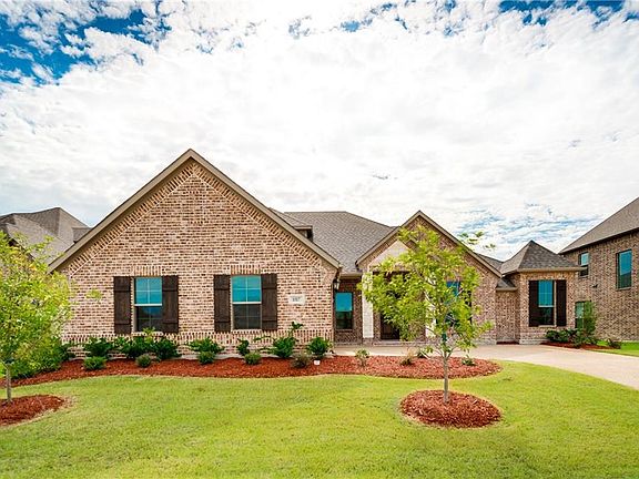 3rd image of 1017 Ember Crest Dr