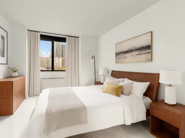 630 First Avenue image 3 of 5