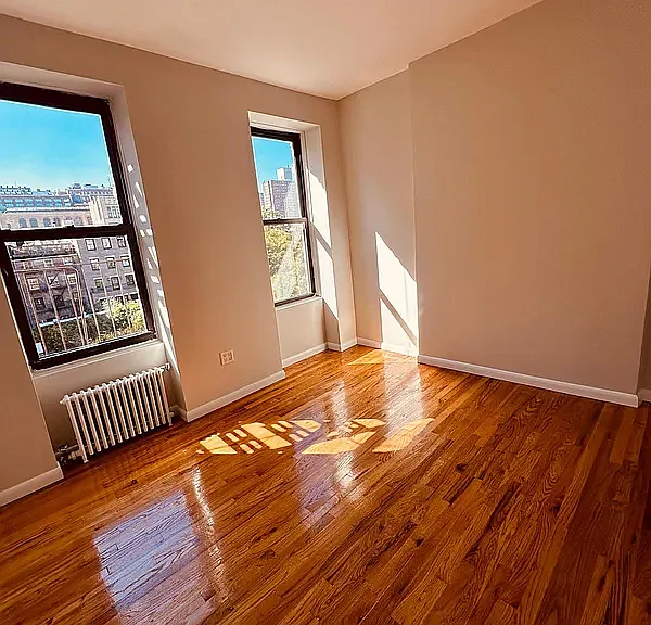 327 W 21st St #4W — Photo 1