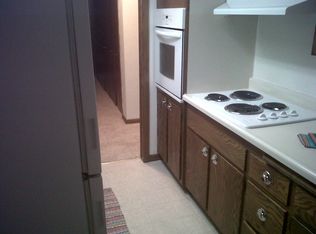 230 Central Ave N APT 109, Wayzata, MN 55391