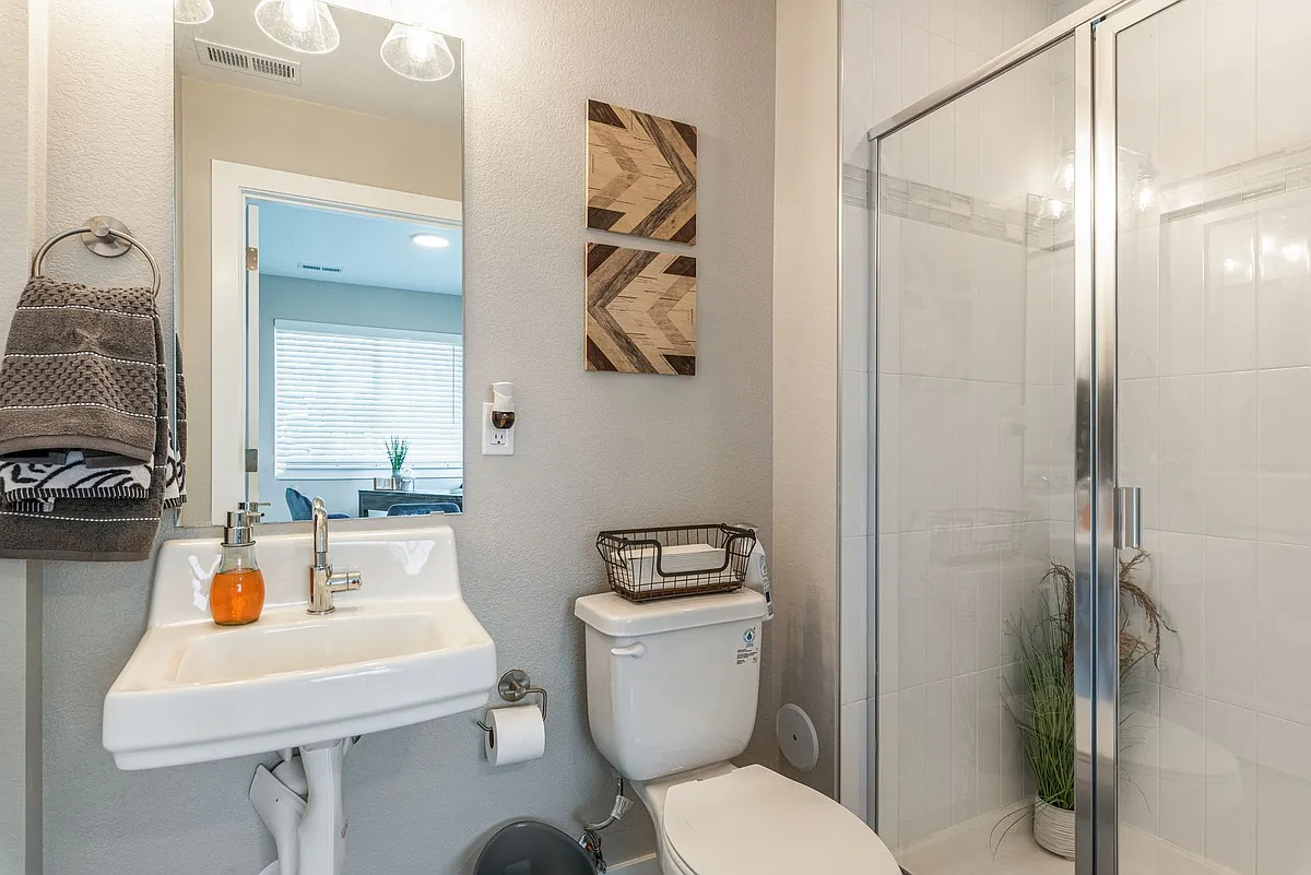 Building Photo - Honey Creek Townhomes