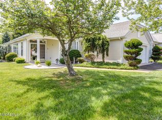 18 Quicksilver Ct, Lakewood, NJ 08701