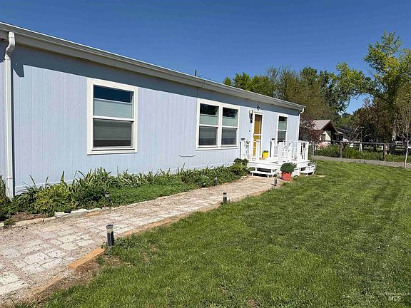 4th image of 875 Eaton Rd