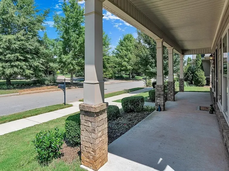 7102 Sutter Ct — Photo 15