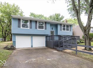 10317 E Rouark Ln, Indianapolis, IN 46229