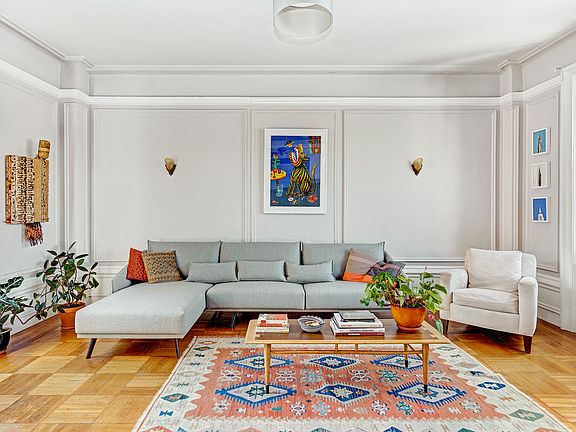 2nd image of 37 W 93rd St APT 24