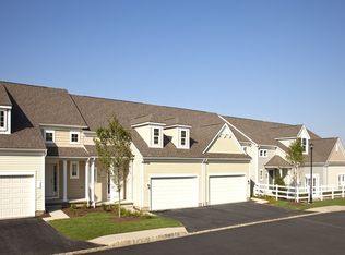 5 Carpenter Ct, Carmel, NY 10512