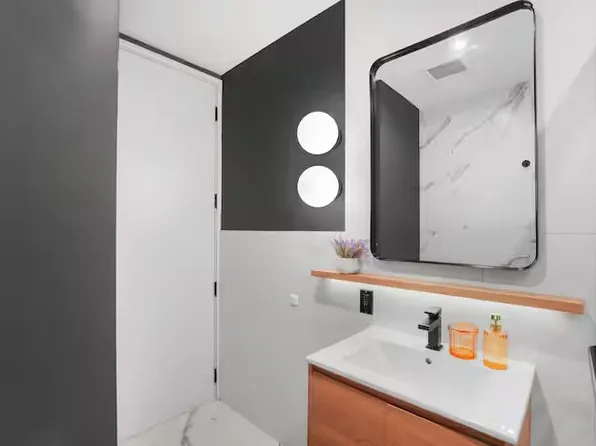 16 West Street image 17 of 43