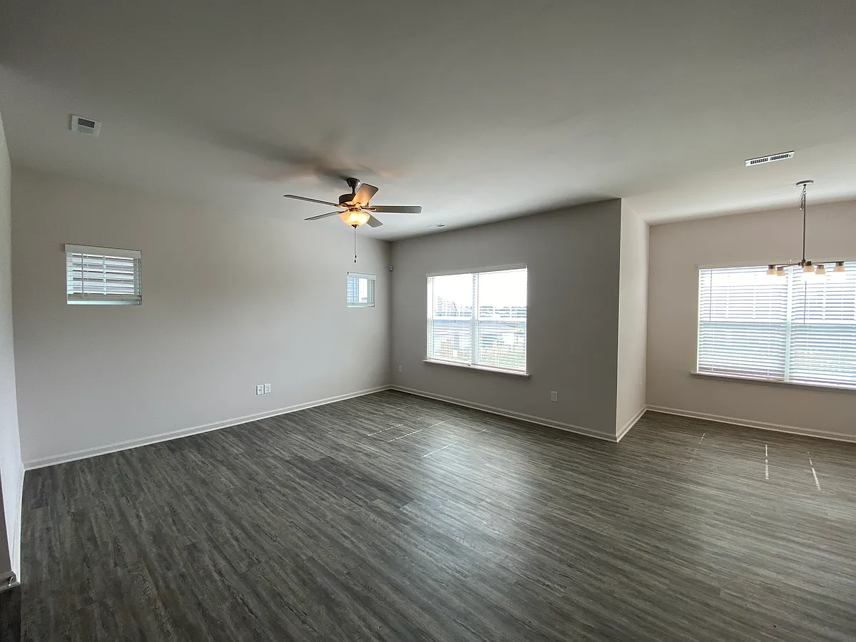 Building Photo - 120 Haywood Cv