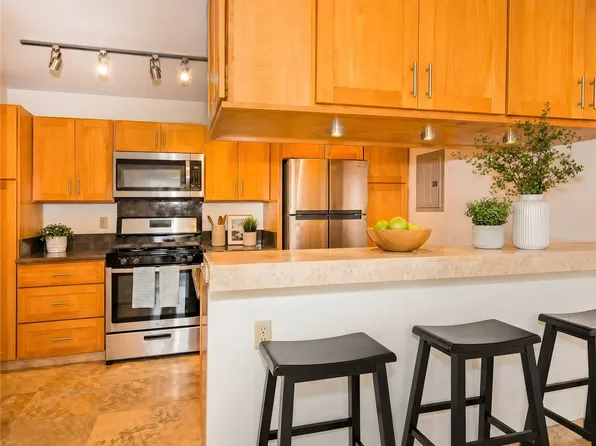91-1135 Puamaeole St APT 20D, Ewa Beach, HI 96706