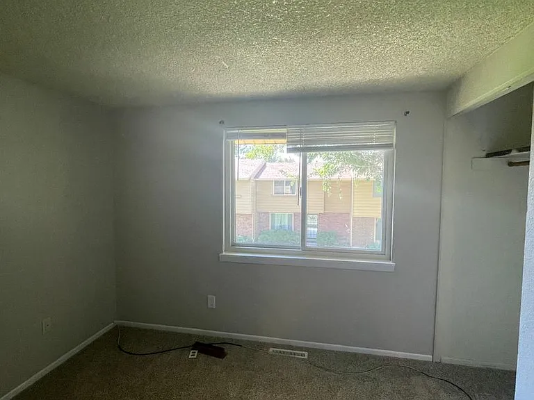 1179 S Troy St — Photo 18