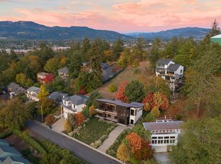 Sunset Dr, Springfield, OR 97477