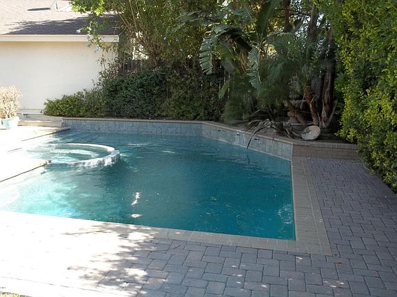 3rd image of 2030 Shady Brook Dr