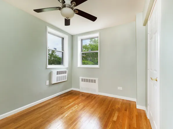 770 Ocean Parkway image 22 of 26