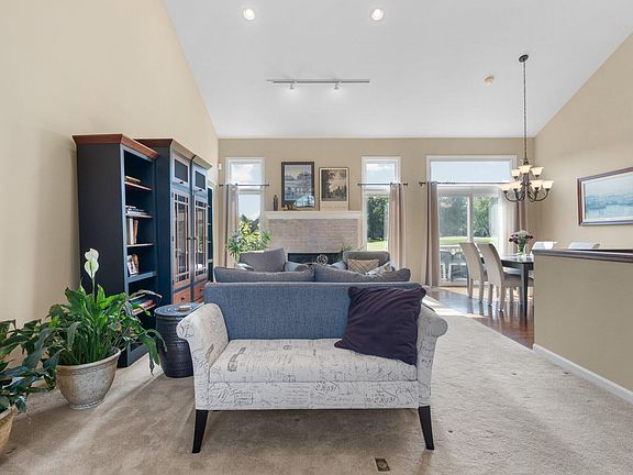 5th image of 4903 Doral Dr