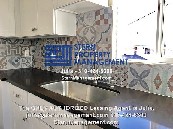 3rd image of 3920 W 27th St #1/2