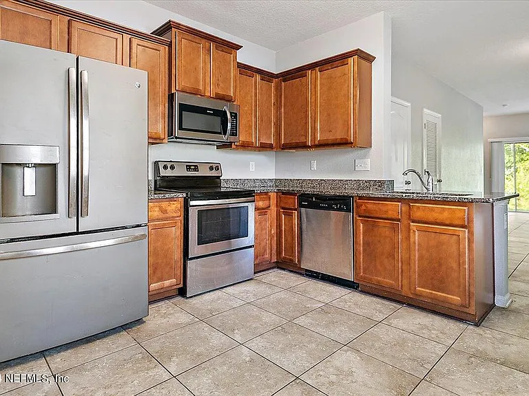 780 Servia Dr — Photo 4