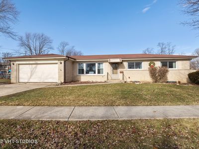 1900 W Estates Dr, Mount Prospect, IL, 60056