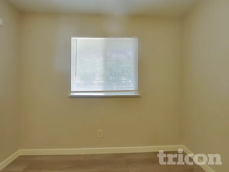 103 Dunedin Dr — Photo 12