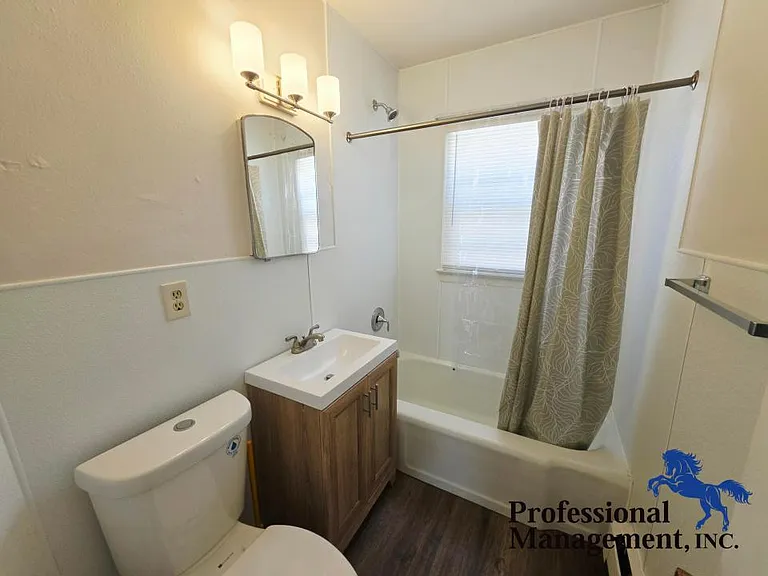 828 Broadwater Ave — Photo 7