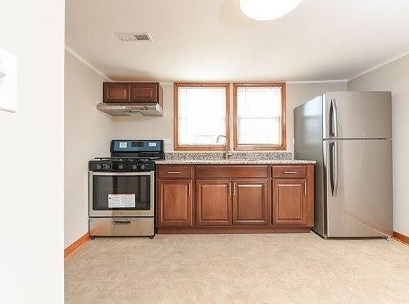 4th image of 5240 S Parkside Ave #2