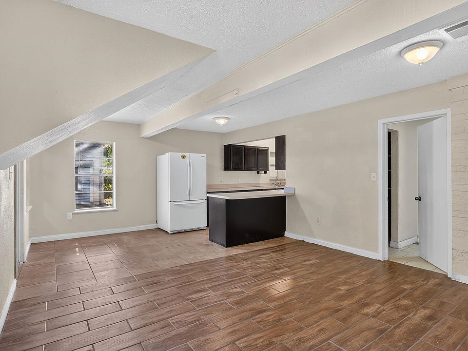 7239 Alcove St, Azle, TX 76020 | MLS #21318250 | Zillow