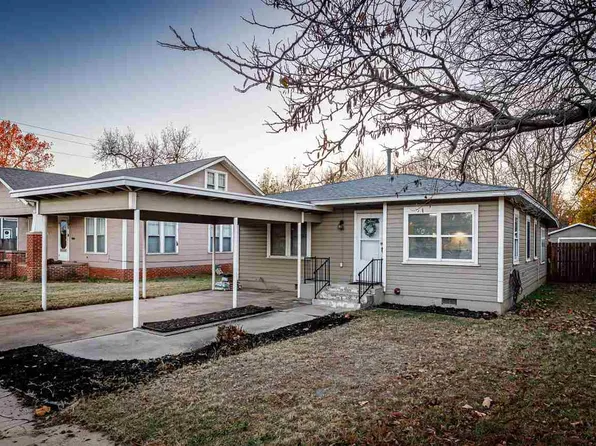 311 N 5th St, Marlow, OK 73055